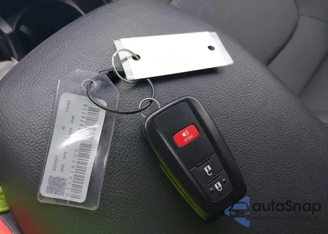 2025 Toyota Rav4 Xle из США, поврежденный, VIN 2T3W1RFV2SC326719